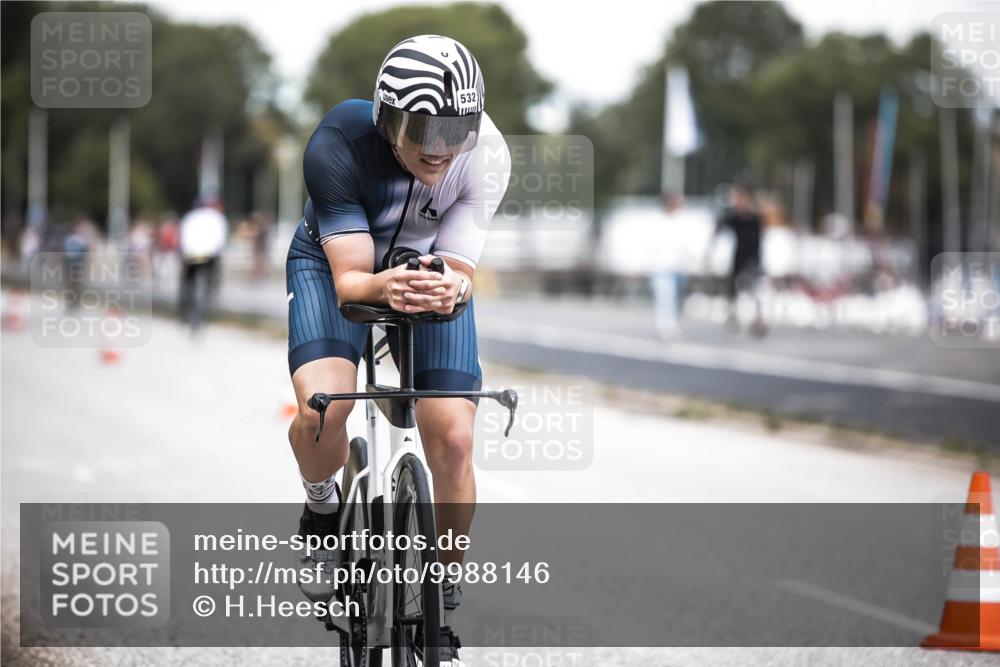 16.08.2026 - KN Förde Triathlon 2026 H.Heesch http://msf.ph/oto/9988146 16.08.2026 13:13:15 Radfahren 532, 539, 544, 706, 721, 730, 742, 747 meine-sportfotos.de