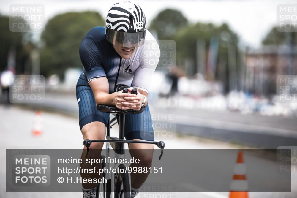 16.08.2026 - KN Förde Triathlon 2026 H.Heesch http://msf.ph/oto/9988151 16.08.2026 13:13:16 Radfahren 532, 539, 587, 721, 730, 747 meine-sportfotos.de
