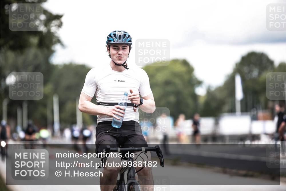 16.08.2026 - KN Förde Triathlon 2026 H.Heesch http://msf.ph/oto/9988182 16.08.2026 13:13:34 Radfahren 517, 538, 717, 736 meine-sportfotos.de