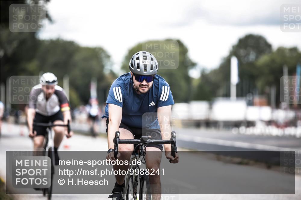 16.08.2026 - KN Förde Triathlon 2026 H.Heesch http://msf.ph/oto/9988241 16.08.2026 13:13:48 Radfahren 567, 571, 577, 585, 599, 608, 703 meine-sportfotos.de