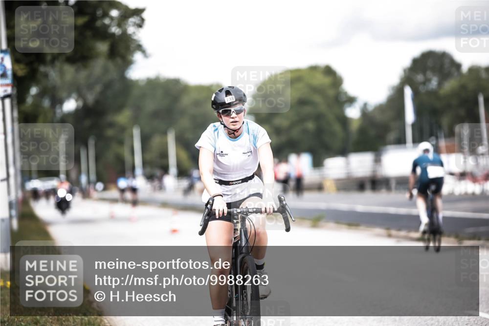16.08.2026 - KN Förde Triathlon 2026 H.Heesch http://msf.ph/oto/9988263 16.08.2026 13:13:54 Radfahren 511, 535, 567, 585, 608, 731 meine-sportfotos.de