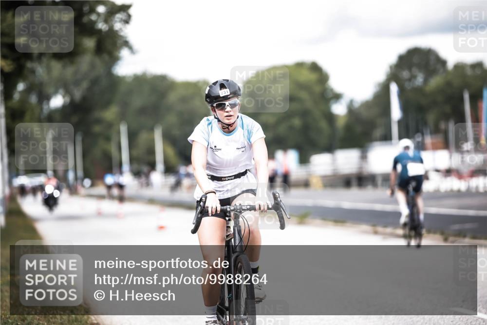 16.08.2026 - KN Förde Triathlon 2026 H.Heesch http://msf.ph/oto/9988264 16.08.2026 13:13:54 Radfahren 511, 535, 567, 585, 608, 731 meine-sportfotos.de