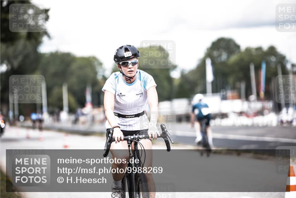 16.08.2026 - KN Förde Triathlon 2026 H.Heesch http://msf.ph/oto/9988269 16.08.2026 13:13:54 Radfahren 511, 535, 567, 585, 608, 731 meine-sportfotos.de