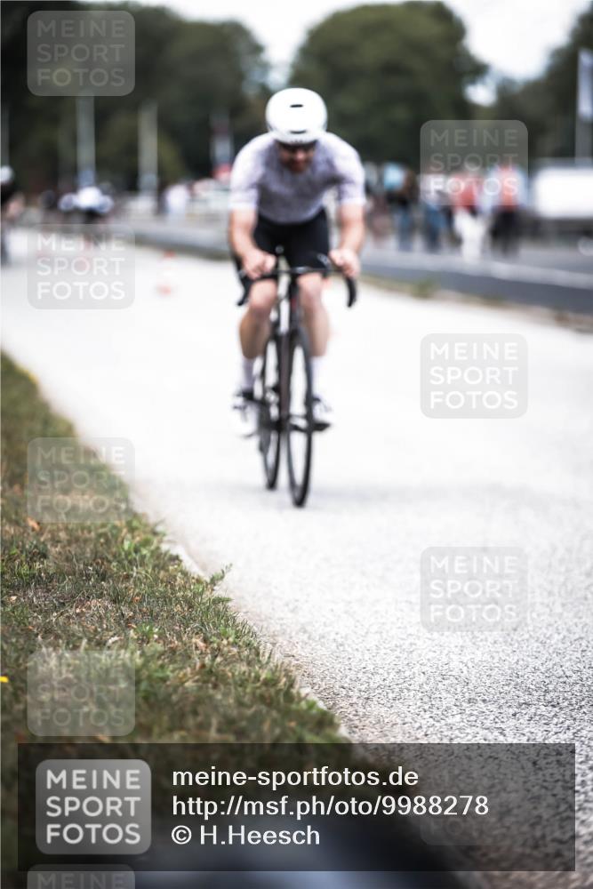 16.08.2026 - KN Förde Triathlon 2026 H.Heesch http://msf.ph/oto/9988278 16.08.2026 13:14:09 Radfahren 509, 545 meine-sportfotos.de