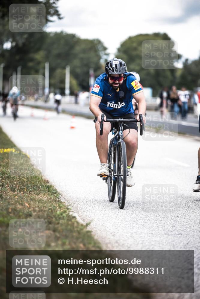16.08.2026 - KN Förde Triathlon 2026 H.Heesch http://msf.ph/oto/9988311 16.08.2026 13:14:17 Radfahren 530, 540, 548, 604, 611, 705 meine-sportfotos.de
