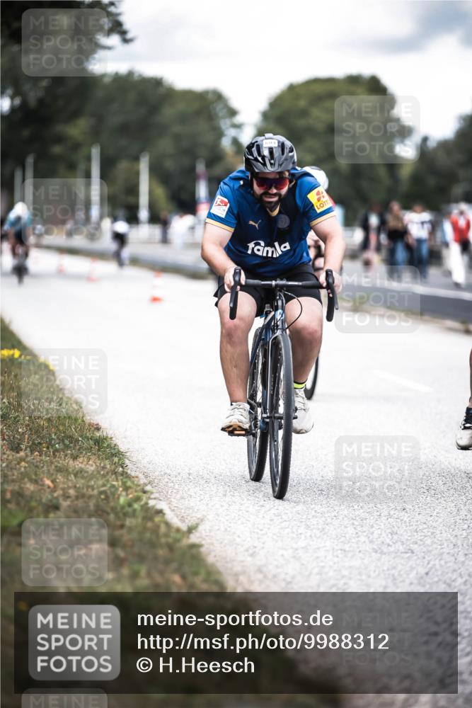 16.08.2026 - KN Förde Triathlon 2026 H.Heesch http://msf.ph/oto/9988312 16.08.2026 13:14:17 Radfahren 530, 540, 548, 604, 611, 705 meine-sportfotos.de