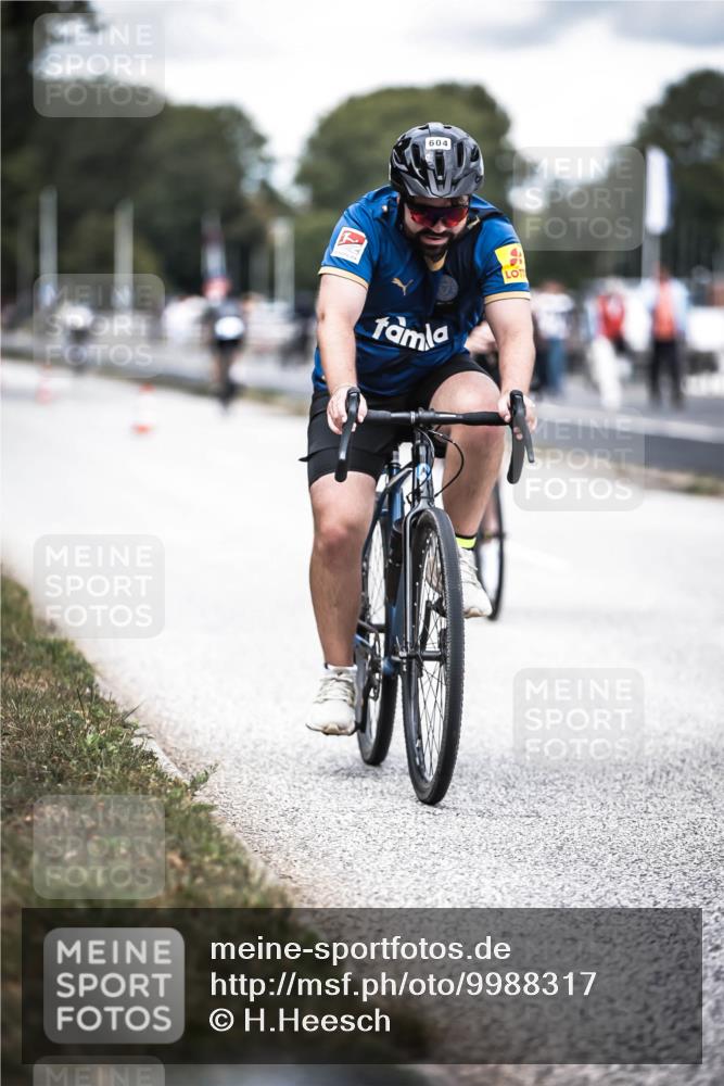 16.08.2026 - KN Förde Triathlon 2026 H.Heesch http://msf.ph/oto/9988317 16.08.2026 13:14:17 Radfahren 530, 540, 548, 604, 611, 705 meine-sportfotos.de
