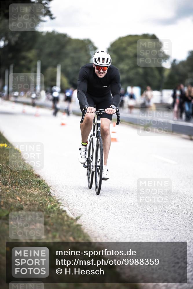 16.08.2026 - KN Förde Triathlon 2026 H.Heesch http://msf.ph/oto/9988359 16.08.2026 13:14:25 Radfahren 546, 555, 561, 568, 610, 705, 740 meine-sportfotos.de