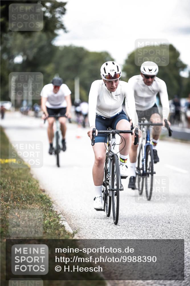 16.08.2026 - KN Förde Triathlon 2026 H.Heesch http://msf.ph/oto/9988390 16.08.2026 13:14:38 Radfahren 528, 533, 724, 726, 739 meine-sportfotos.de