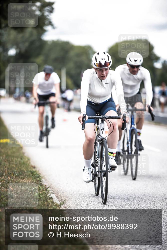 16.08.2026 - KN Förde Triathlon 2026 H.Heesch http://msf.ph/oto/9988392 16.08.2026 13:14:38 Radfahren 528, 533, 724, 726, 739 meine-sportfotos.de