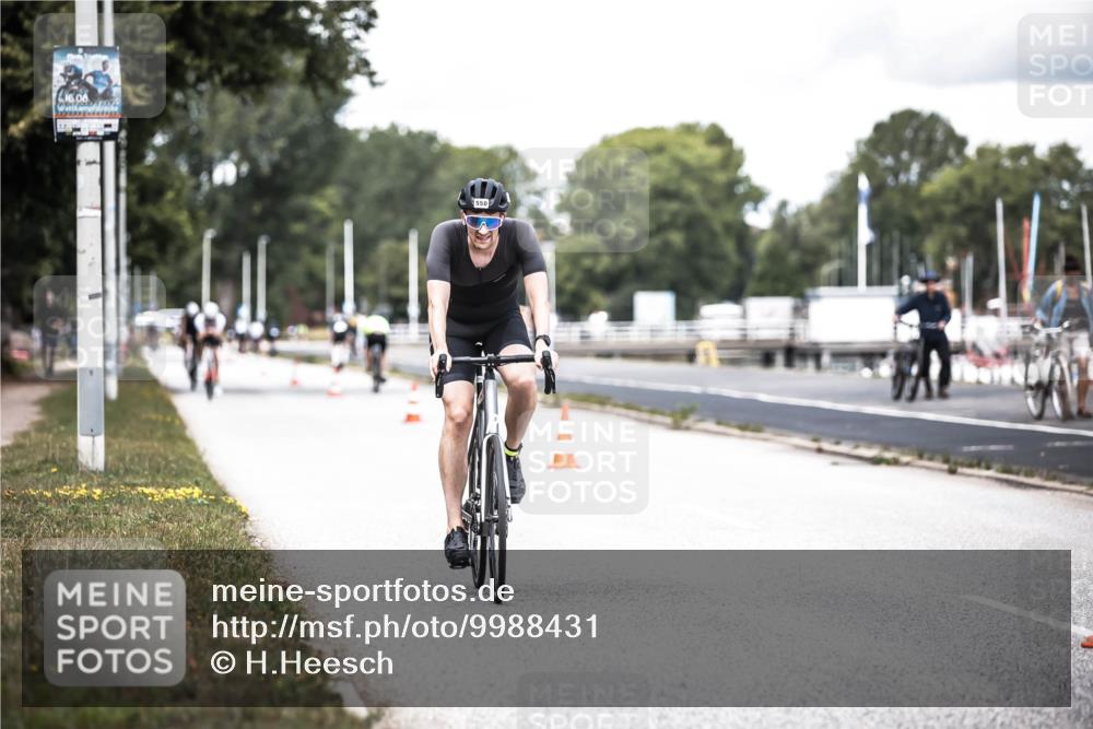16.08.2026 - KN Förde Triathlon 2026 H.Heesch http://msf.ph/oto/9988431 16.08.2026 13:14:54 Radfahren 513, 550 meine-sportfotos.de