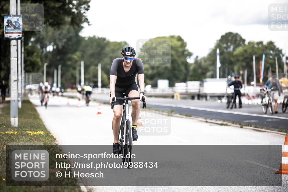 16.08.2026 - KN Förde Triathlon 2026 H.Heesch http://msf.ph/oto/9988434 16.08.2026 13:14:54 Radfahren 513, 550 meine-sportfotos.de