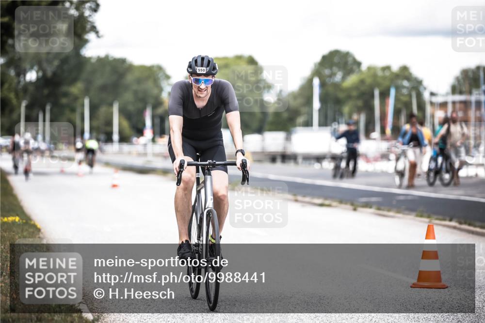 16.08.2026 - KN Förde Triathlon 2026 H.Heesch http://msf.ph/oto/9988441 16.08.2026 13:14:55 Radfahren 550 meine-sportfotos.de