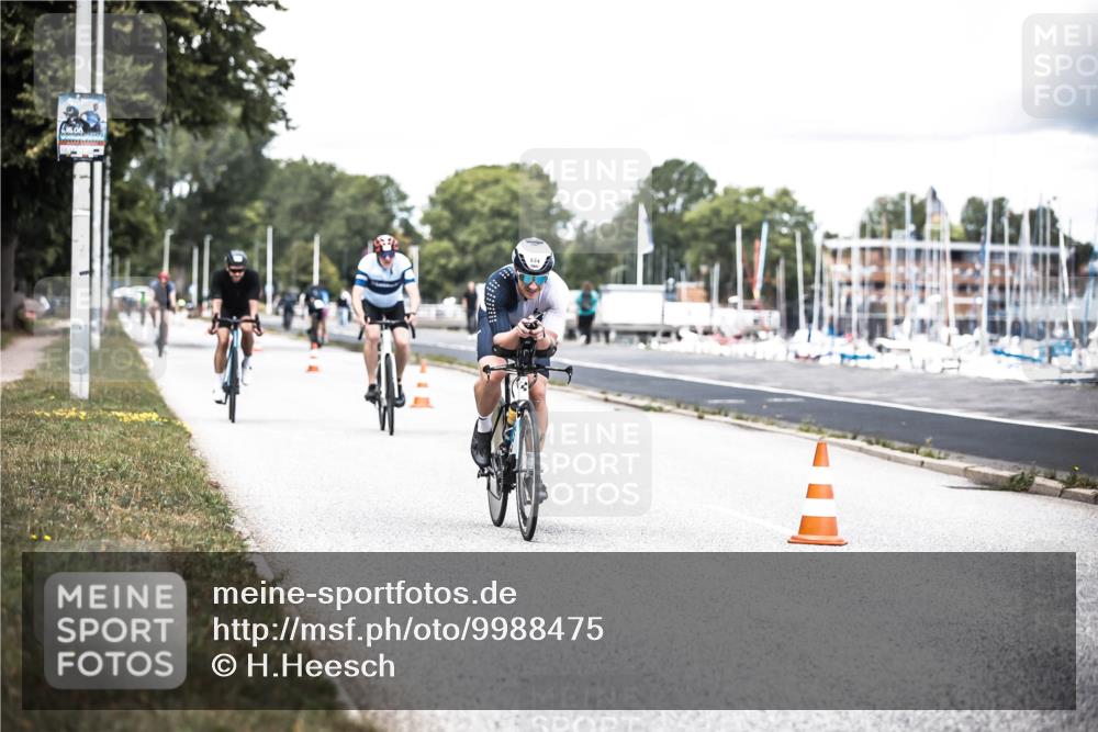 16.08.2026 - KN Förde Triathlon 2026 H.Heesch http://msf.ph/oto/9988475 16.08.2026 13:15:19 Radfahren 575, 708, 711 meine-sportfotos.de