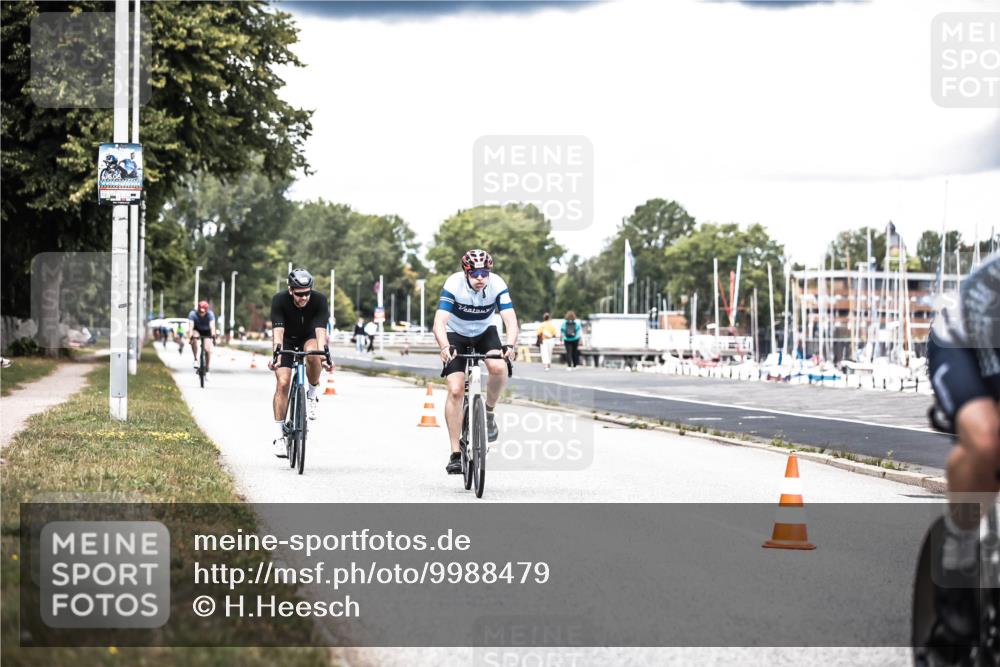 16.08.2026 - KN Förde Triathlon 2026 H.Heesch http://msf.ph/oto/9988479 16.08.2026 13:15:19 Radfahren 575, 708, 711 meine-sportfotos.de