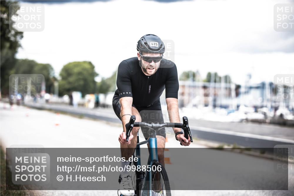16.08.2026 - KN Förde Triathlon 2026 H.Heesch http://msf.ph/oto/9988506 16.08.2026 13:15:21 Radfahren 531, 575, 708, 711 meine-sportfotos.de