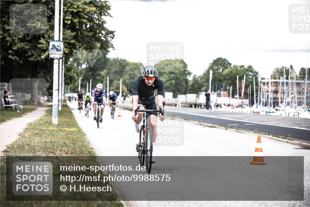 16.08.2026 - KN Förde Triathlon 2026 H.Heesch http://msf.ph/oto/9988575 16.08.2026 13:15:45 Radfahren 515, 569, 573, 587, 609, 742 meine-sportfotos.de