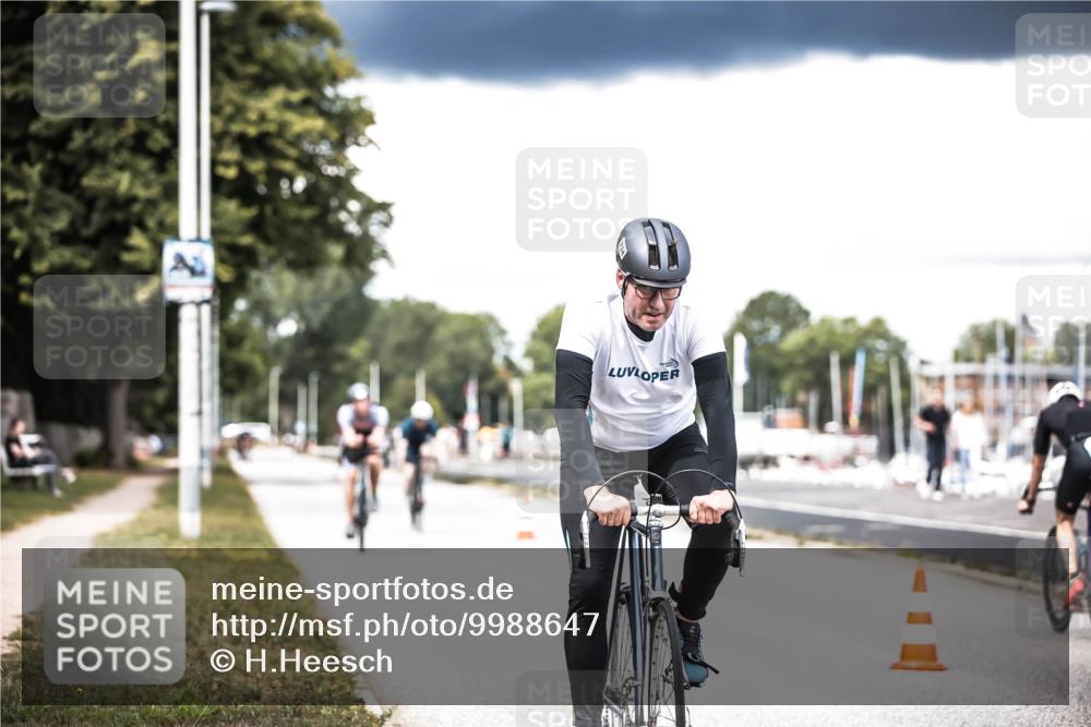 16.08.2026 - KN Förde Triathlon 2026 H.Heesch http://msf.ph/oto/9988647 16.08.2026 13:16:03 Radfahren 517, 525, 527, 571, 734 meine-sportfotos.de