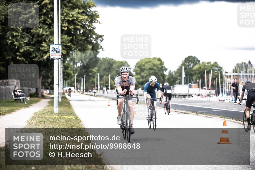 16.08.2026 - KN Förde Triathlon 2026 H.Heesch http://msf.ph/oto/9988648 16.08.2026 13:16:05 Radfahren 517, 525, 571, 734 meine-sportfotos.de