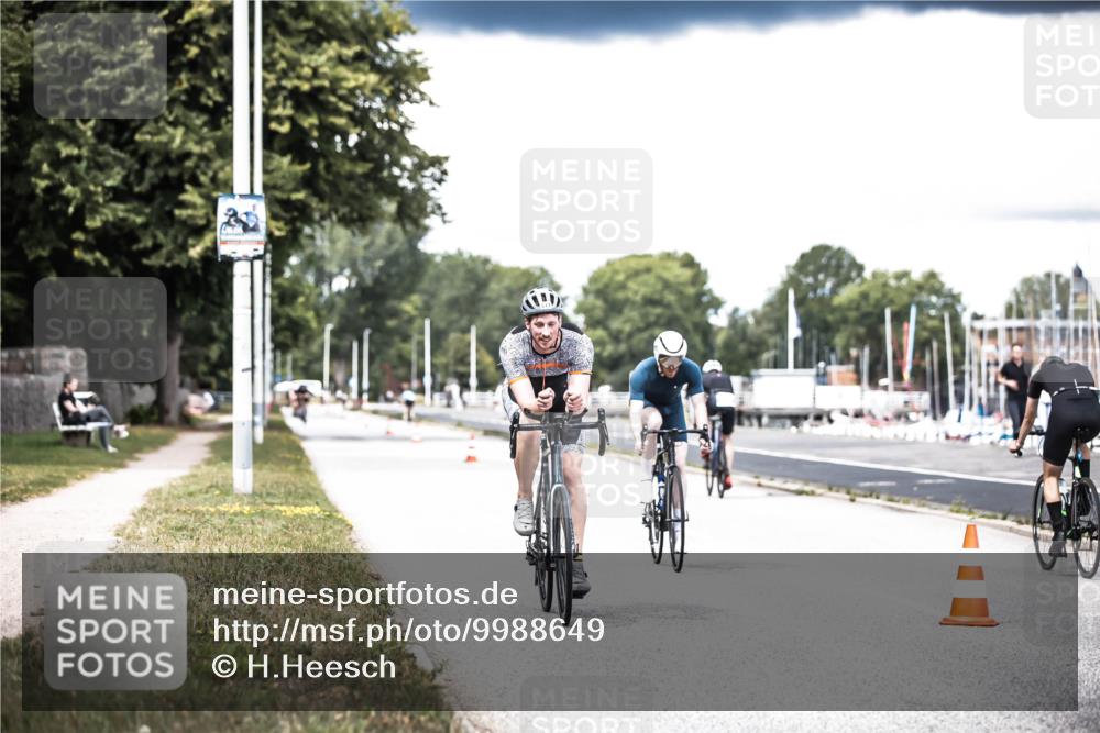 16.08.2026 - KN Förde Triathlon 2026 H.Heesch http://msf.ph/oto/9988649 16.08.2026 13:16:05 Radfahren 517, 525, 571, 734 meine-sportfotos.de
