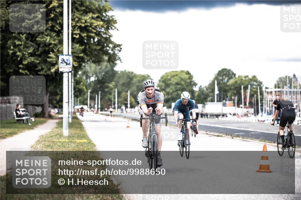 16.08.2026 - KN Förde Triathlon 2026 H.Heesch http://msf.ph/oto/9988650 16.08.2026 13:16:05 Radfahren 517, 525, 571, 734 meine-sportfotos.de