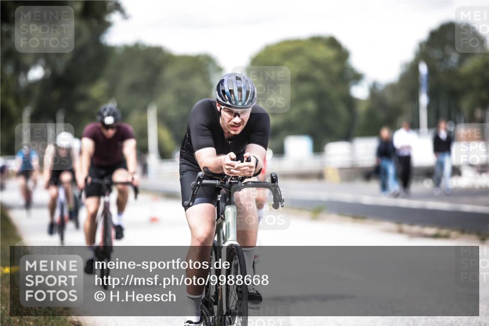 16.08.2026 - KN Förde Triathlon 2026 H.Heesch http://msf.ph/oto/9988668 16.08.2026 13:16:16 Radfahren 519, 535, 552, 567, 585, 727, 732, 738 meine-sportfotos.de