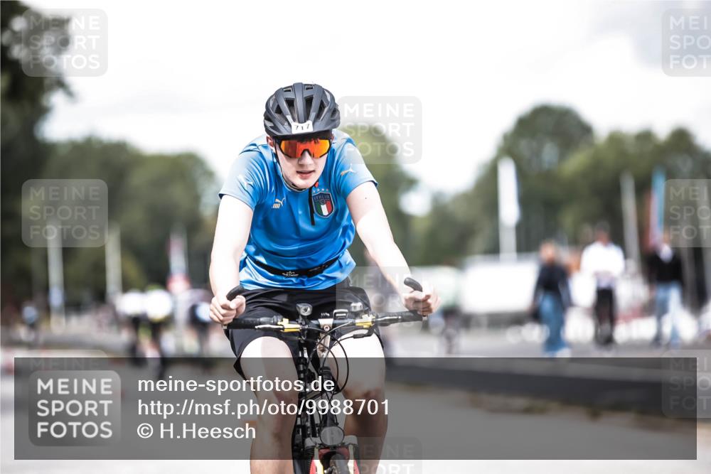 16.08.2026 - KN Förde Triathlon 2026 H.Heesch http://msf.ph/oto/9988701 16.08.2026 13:16:23 Radfahren 519, 520, 565, 611, 715, 717 meine-sportfotos.de