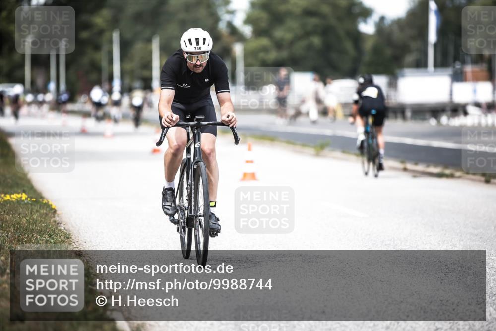 16.08.2026 - KN Förde Triathlon 2026 H.Heesch http://msf.ph/oto/9988744 16.08.2026 13:16:38 Radfahren 740 meine-sportfotos.de