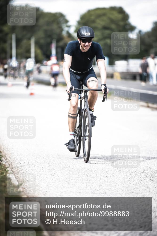 16.08.2026 - KN Förde Triathlon 2026 H.Heesch http://msf.ph/oto/9988883 16.08.2026 13:17:33 Radfahren 196, 594, 610, 723 meine-sportfotos.de