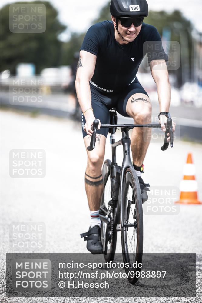 16.08.2026 - KN Förde Triathlon 2026 H.Heesch http://msf.ph/oto/9988897 16.08.2026 13:17:34 Radfahren 196, 594, 610 meine-sportfotos.de
