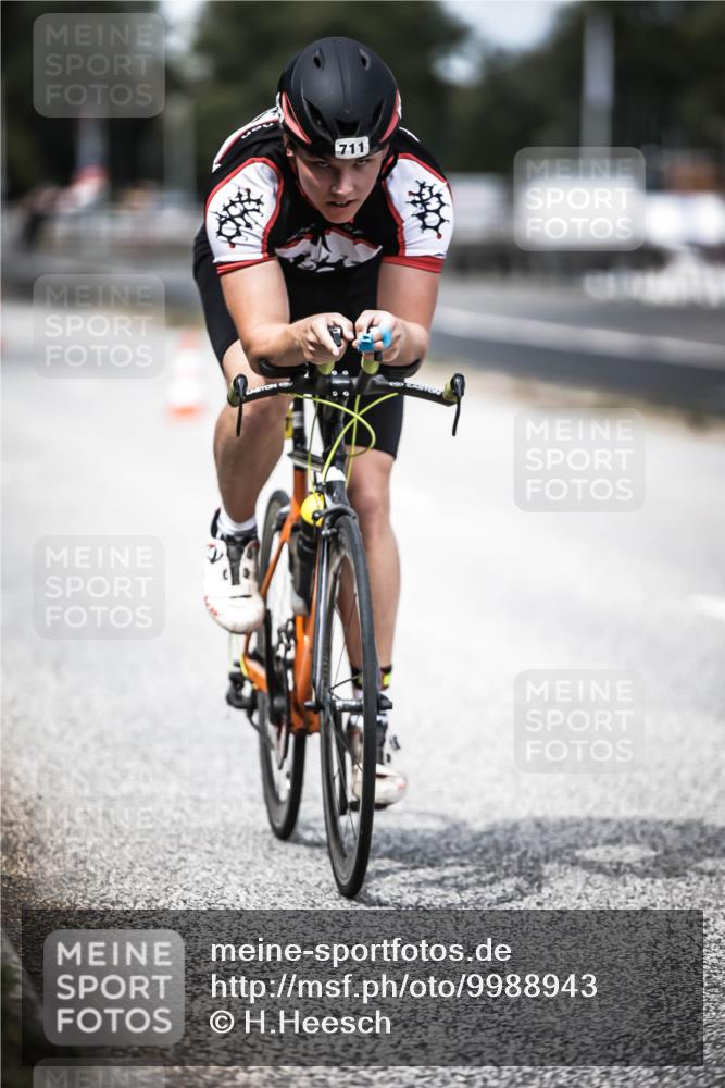 16.08.2026 - KN Förde Triathlon 2026 H.Heesch http://msf.ph/oto/9988943 16.08.2026 13:17:57 Radfahren 598, 711, 745 meine-sportfotos.de