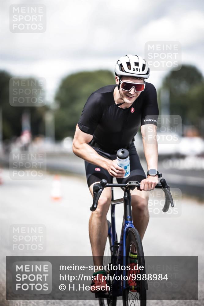 16.08.2026 - KN Förde Triathlon 2026 H.Heesch http://msf.ph/oto/9988984 16.08.2026 13:18:12 Radfahren 557, 720, 732, 738 meine-sportfotos.de