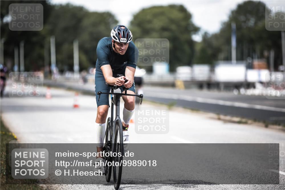 16.08.2026 - KN Förde Triathlon 2026 H.Heesch http://msf.ph/oto/9989018 16.08.2026 13:18:21 Radfahren 702 meine-sportfotos.de