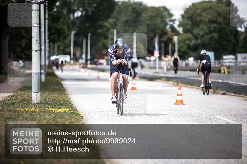 16.08.2026 - KN Förde Triathlon 2026 H.Heesch http://msf.ph/oto/9989024 16.08.2026 13:18:25 Radfahren 590, 602, 607, 702 meine-sportfotos.de