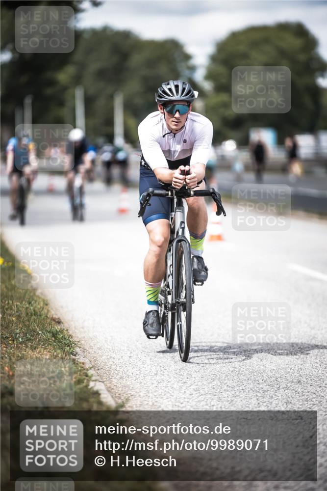 16.08.2026 - KN Förde Triathlon 2026 H.Heesch http://msf.ph/oto/9989071 16.08.2026 13:18:43 Radfahren 559, 566, 592, 597, 603, 609, 715, 718 meine-sportfotos.de