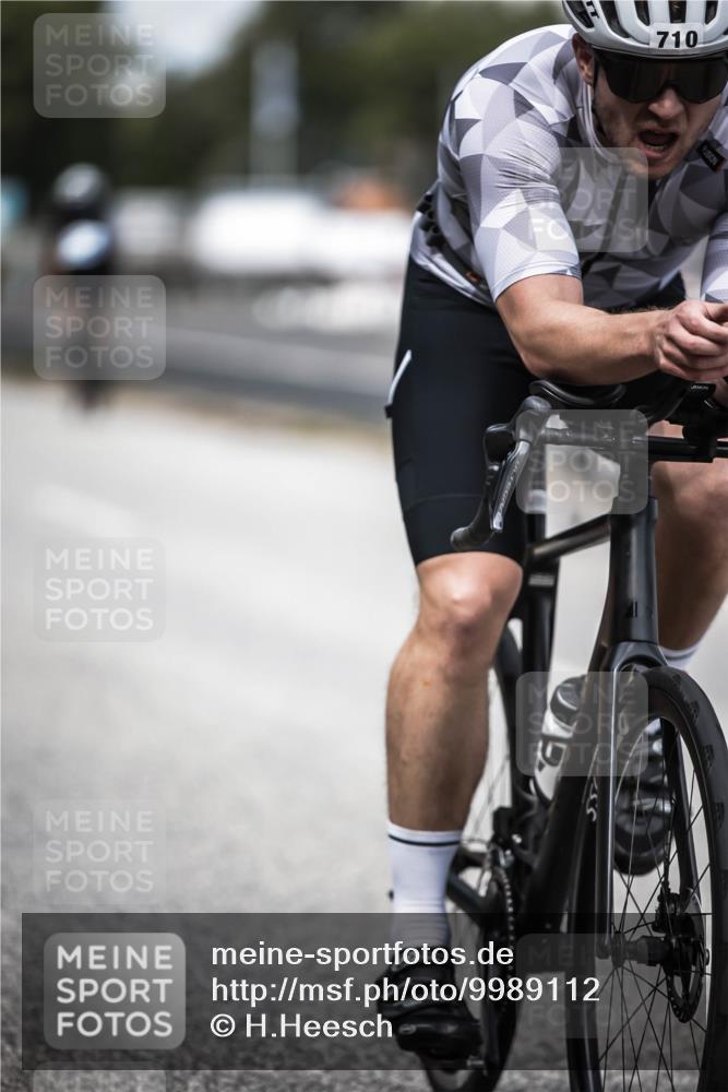 16.08.2026 - KN Förde Triathlon 2026 H.Heesch http://msf.ph/oto/9989112 16.08.2026 13:18:51 Radfahren 565, 609, 704 meine-sportfotos.de