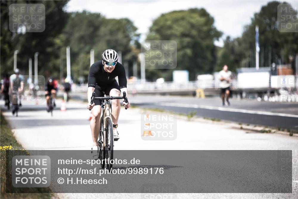 16.08.2026 - KN Förde Triathlon 2026 H.Heesch http://msf.ph/oto/9989176 16.08.2026 13:19:15 Radfahren 579, 706 meine-sportfotos.de