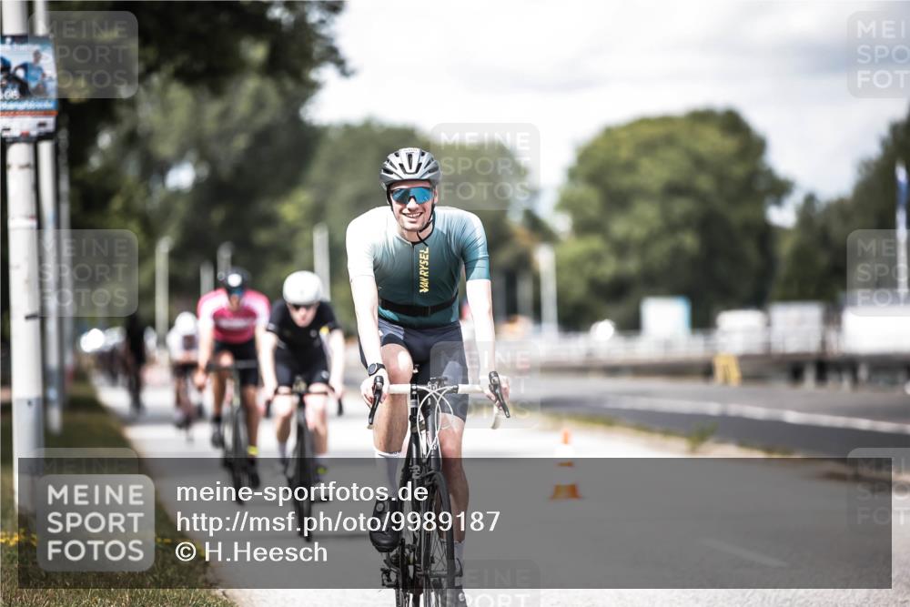 16.08.2026 - KN Förde Triathlon 2026 H.Heesch http://msf.ph/oto/9989187 16.08.2026 13:19:20 Radfahren 600, 706, 713, 714 meine-sportfotos.de