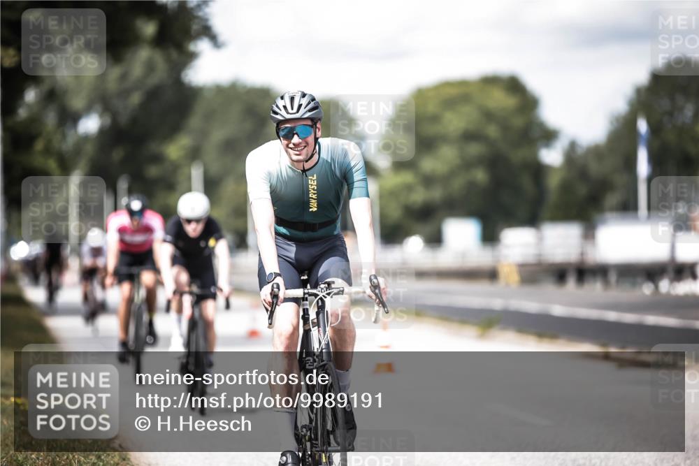 16.08.2026 - KN Förde Triathlon 2026 H.Heesch http://msf.ph/oto/9989191 16.08.2026 13:19:20 Radfahren 600, 706, 713, 714 meine-sportfotos.de