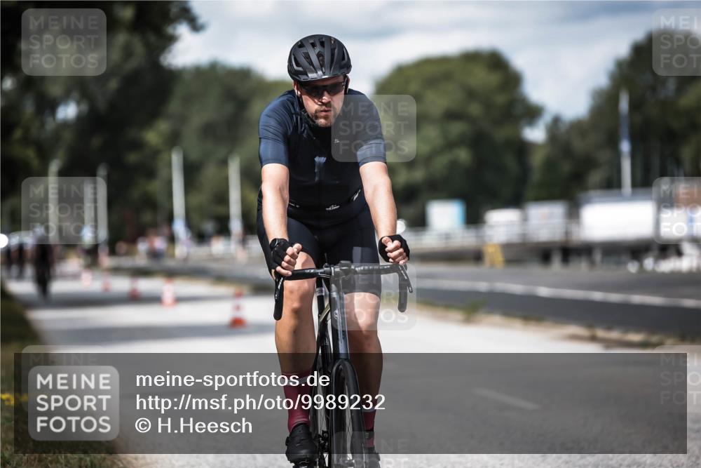 16.08.2026 - KN Förde Triathlon 2026 H.Heesch http://msf.ph/oto/9989232 16.08.2026 13:19:28 Radfahren 574, 701, 716, 735 meine-sportfotos.de