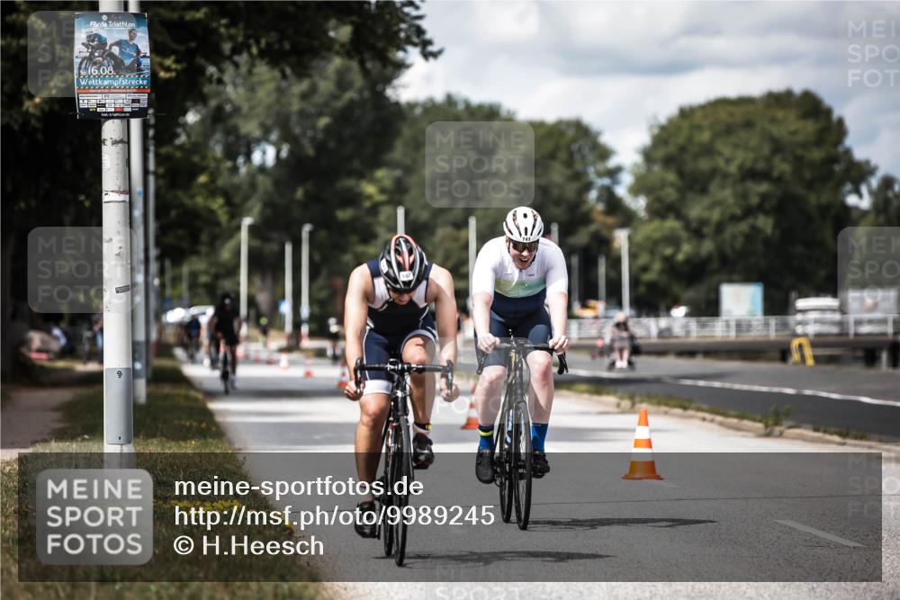 16.08.2026 - KN Förde Triathlon 2026 H.Heesch http://msf.ph/oto/9989245 16.08.2026 13:19:36 Radfahren 522, 574, 701, 743 meine-sportfotos.de
