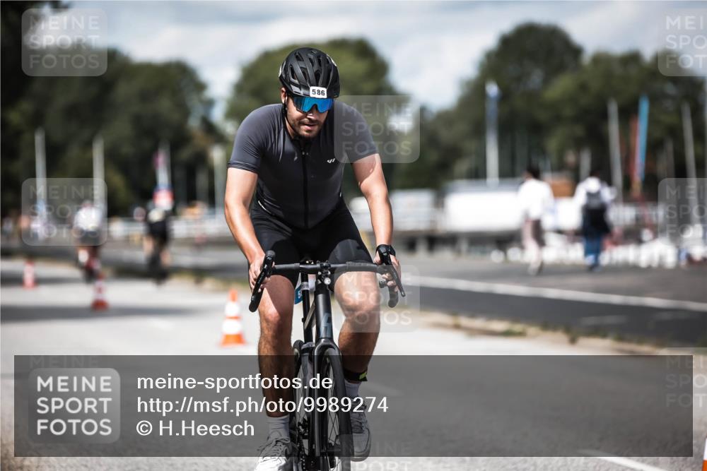 16.08.2026 - KN Förde Triathlon 2026 H.Heesch http://msf.ph/oto/9989274 16.08.2026 13:19:43 Radfahren 576, 586, 605 meine-sportfotos.de