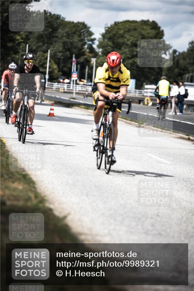 16.08.2026 - KN Förde Triathlon 2026 H.Heesch http://msf.ph/oto/9989321 16.08.2026 13:20:01 Radfahren 562, 709, 723, 733, 737 meine-sportfotos.de