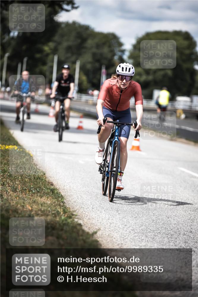 16.08.2026 - KN Förde Triathlon 2026 H.Heesch http://msf.ph/oto/9989335 16.08.2026 13:20:04 Radfahren 532, 562, 591, 709, 723, 737 meine-sportfotos.de