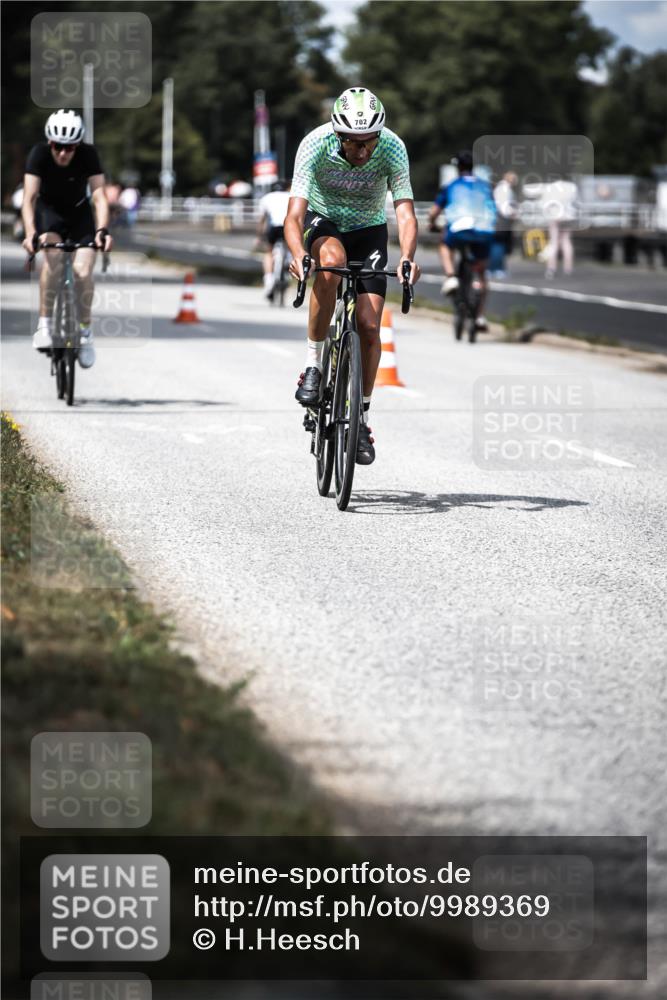 16.08.2026 - KN Förde Triathlon 2026 H.Heesch http://msf.ph/oto/9989369 16.08.2026 13:20:27 Radfahren 556 meine-sportfotos.de