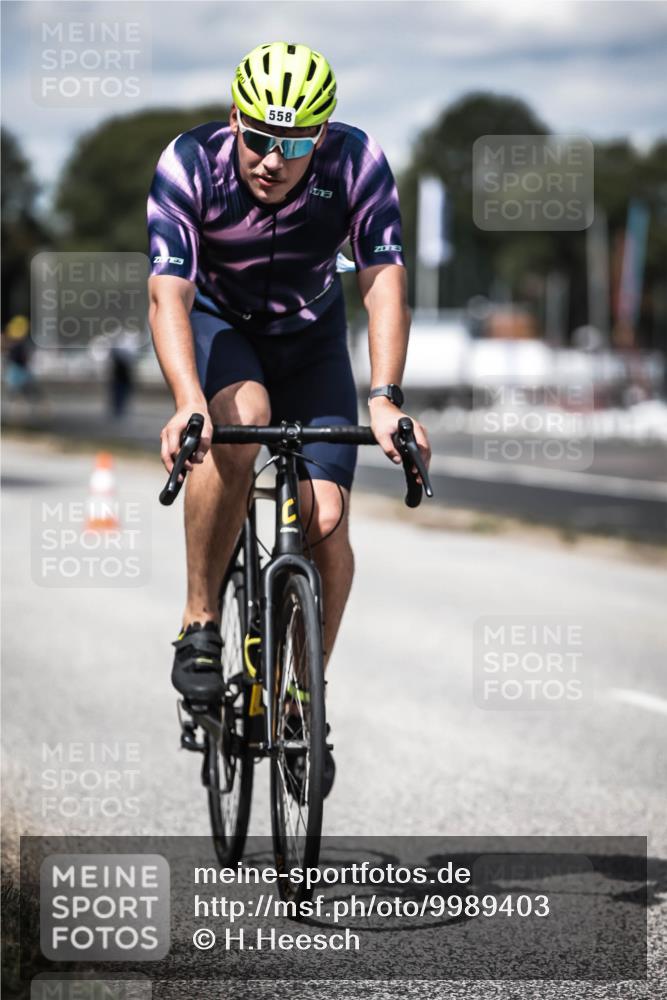 16.08.2026 - KN Förde Triathlon 2026 H.Heesch http://msf.ph/oto/9989403 16.08.2026 13:20:49 Radfahren 581, 589 meine-sportfotos.de