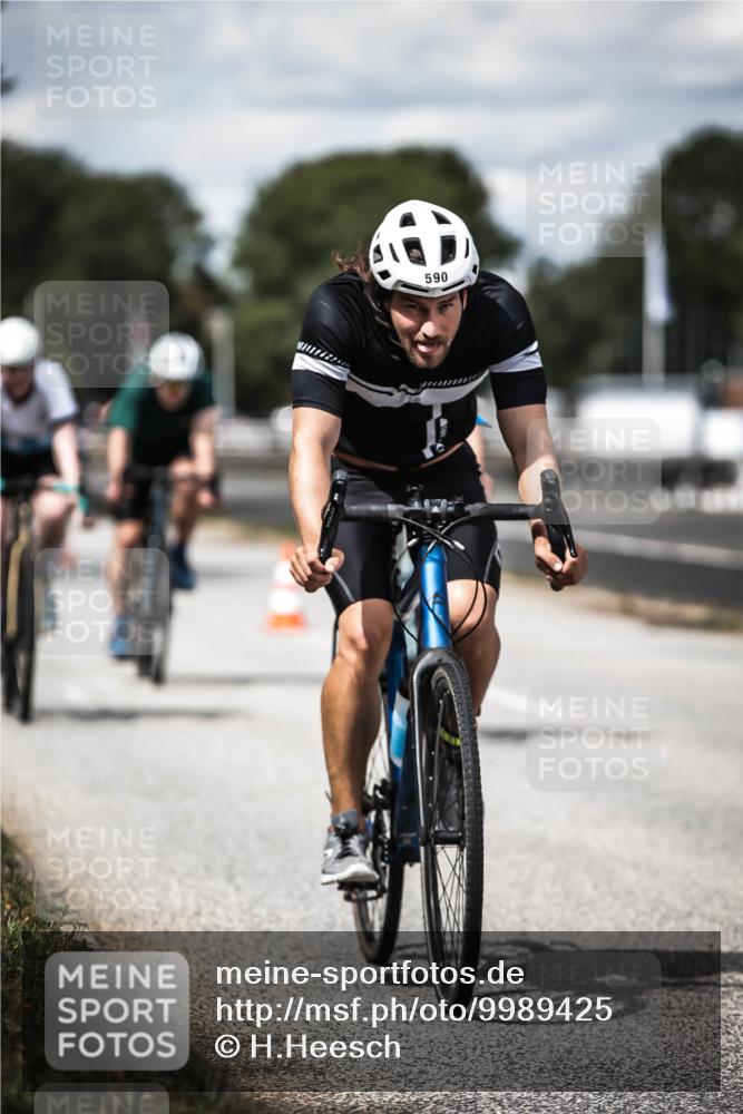16.08.2026 - KN Förde Triathlon 2026 H.Heesch http://msf.ph/oto/9989425 16.08.2026 13:20:56 Radfahren 544, 581, 589, 602, 607, 720 meine-sportfotos.de