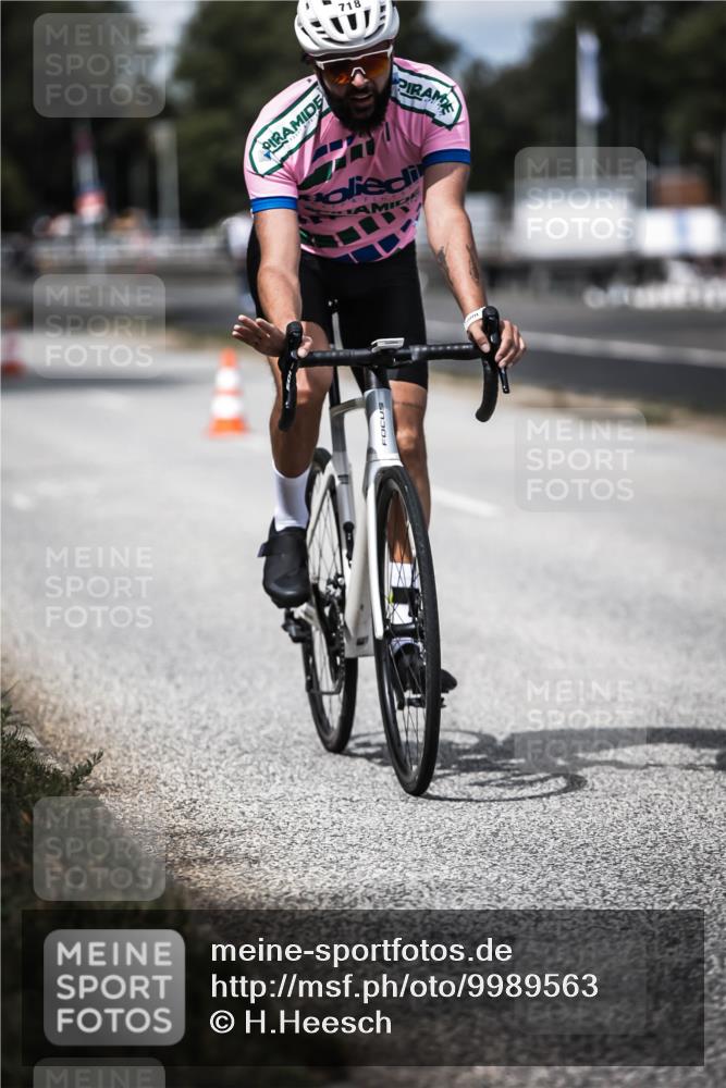 16.08.2026 - KN Förde Triathlon 2026 H.Heesch http://msf.ph/oto/9989563 16.08.2026 13:21:34 Radfahren 538, 718, 736 meine-sportfotos.de
