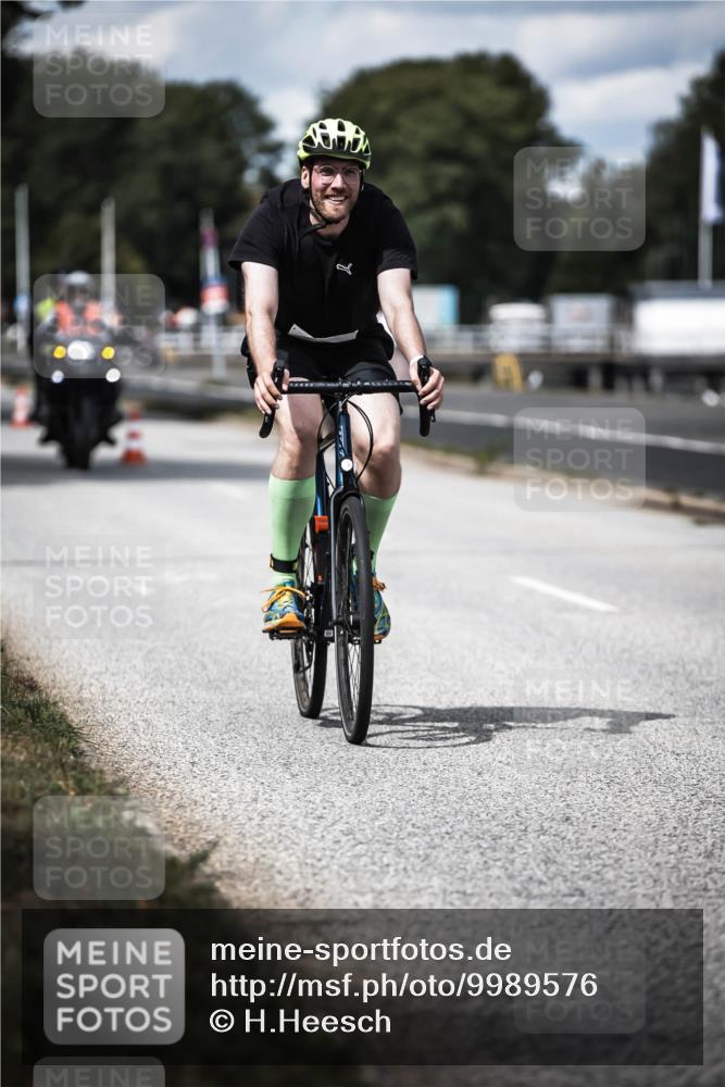 16.08.2026 - KN Förde Triathlon 2026 H.Heesch http://msf.ph/oto/9989576 16.08.2026 13:21:42 Radfahren 595, 704, 705, 730, 736 meine-sportfotos.de