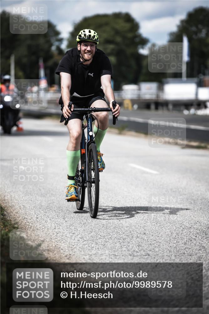 16.08.2026 - KN Förde Triathlon 2026 H.Heesch http://msf.ph/oto/9989578 16.08.2026 13:21:42 Radfahren 595, 704, 705, 730, 736 meine-sportfotos.de